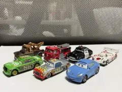 カーズ　トミカ