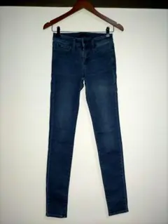 ユニクロ ウルトラストレッチ ダークブルースキニーデニム ハイウエスト 23美品