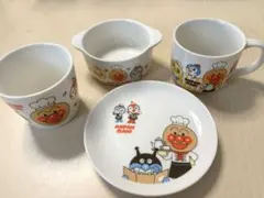アンパンマン食器　セット　子ども用　　すかいらーく