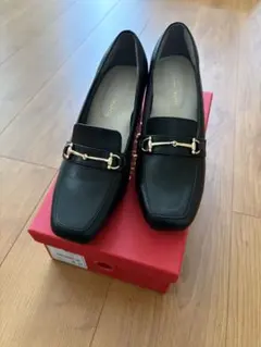オリエンタルトラフィック　跳べるパンプス　23.5cm 37