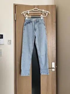 ZARA ライトブルーデニム