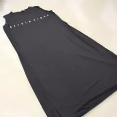 ジェラートピケ濃いめグレーロゴロングノースリーブワンピース　Fサイズのサムネイル