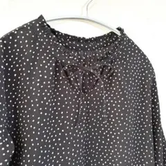 【本日限定】水玉模様リボン付き七分袖ブラウス M 黒　ベージュ　ドット　トップス