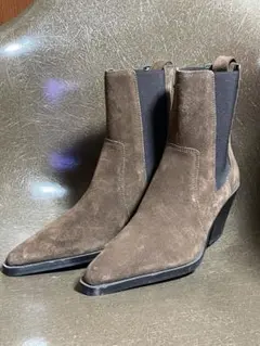 新品【ZARA】ザラスエードショートブーツ