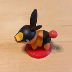 ポケモン　チョコエッグ　旅立ちの３匹　ポカブ