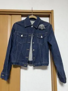 濃紺デニムジャケット ショート丈 ブローチ付き