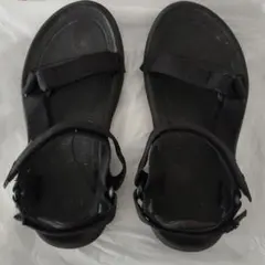 Teva スポーツサンダル ブラック 24cmのサムネイル