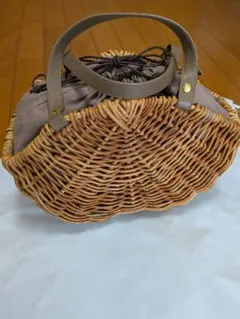 お値下げ✡カシェリエ　かごバッグのサムネイル