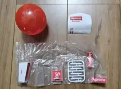 Supreme Bandai Gashapon Machine ガチャ