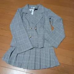 チェック柄 スーツ・ブレザー Sサイズ　タグ付き新品