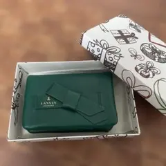 LANVIN グリーンレザー二つ折り財布　レディースブランド財布