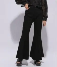 HARE ブラックブーツカットデニム