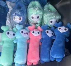 TWICE LOVELYS ぬいぐるみスリッパ のびふにゃbigポーチ　セット