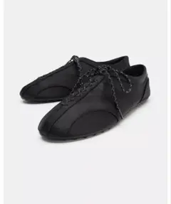 ZARA ブラック スニーカーのサムネイル