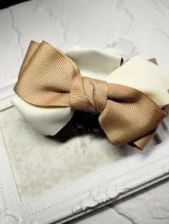 リボンバンスクリップ☆ベージュ✕ホワイト☆ハンドメイド