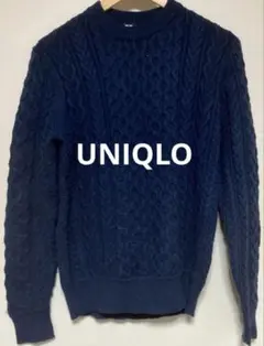 UNIQLOケーブルニットセーター　ネイビー