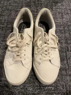 【美品】Bershka ベルシュカ　スニーカー　27.5cmのサムネイル