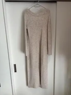 リブ編み長袖ニットワンピース ベージュ