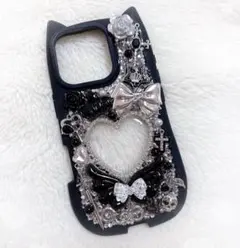 スマホケース iPhone16pro黒 ゴテゴテ デコ電 地雷 ゴシック