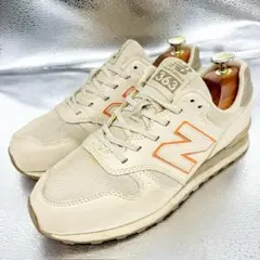 Item thumbnail for item 68073e61-1c85-4a0d-8d0d-e5877e067f3b