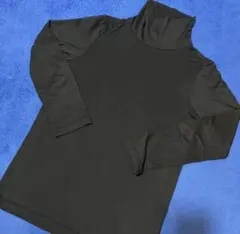 ユニクロ ヒートテック タートルネック インナー 長袖 ブラック 無地 130