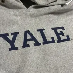 復刻 XL 赤タグ　チャンピオン　YALE リバースウィーブ　パーカー　染み込みのサムネイル