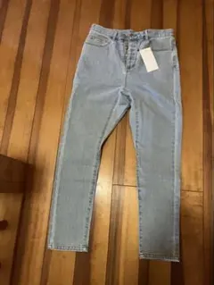 新品　Wrouロウ attachment ストレッチデニムパンツのサムネイル