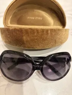 miu miu ブラックサングラス ケース付き 2026年最新】miumiu サングラスケースの人気アイテム - メルカリ