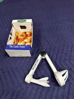 Chef'n The Garlic Peeler ガーリックピーラーのサムネイル