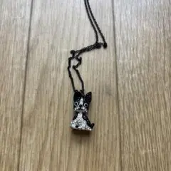 犬型ネックレス 黒と銀色 スワロフスキー風