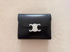 CELINE トリオンフ 三つ折り財布 ブラックのサムネイル