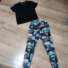 【SUKALA】カップ付きTシャツ＆レギンスセットアップ