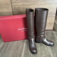 Salvatore Ferragamo ブラウン ロングブーツ
