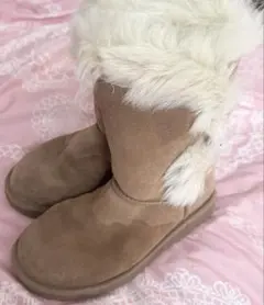 UGG ブーツ ベージュ ファー付き もこもこ スエード ふわふわ M 温活のサムネイル