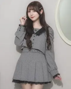 piumピウム チェックレイヤードリボンニットトップス スカート