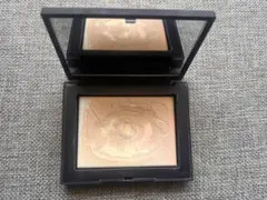 NARS ライトリフレクティング プリズマティックパウダーのサムネイル