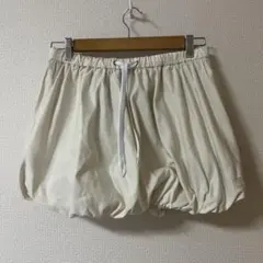 umbro ホワイト バルーンスカート　PAMEO POSE インナーパンツ付き