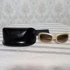 Item thumbnail for item f292b1a7-9dcc-44d7-a33e-857778ec94af