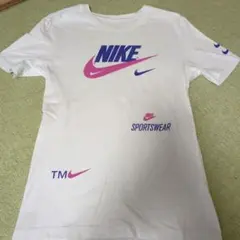NIKE ロゴプリント 半袖Tシャツ