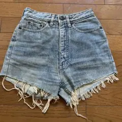 Levi's ショートパンツ ダメージジーンズ