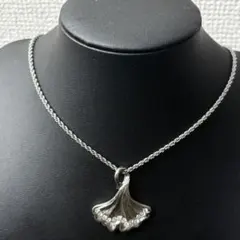 GIVENCHY ネックレス イチョウ 葉 シルバー ラインストーン シルバー