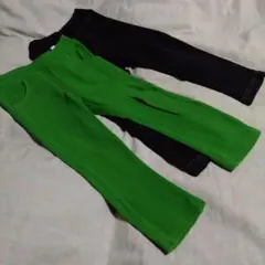 緑と黒のスリムフィットパンツ９０cm