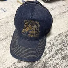 Item thumbnail for item 004f350d-a444-4dc8-b9a2-547c6377d537