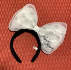 美品★ディズニー カチューシャ　ミニー　白　水玉　シアー