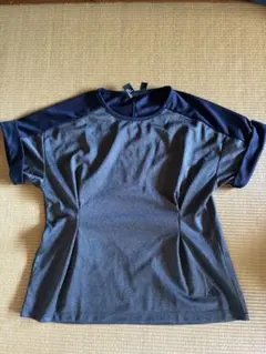 アディダス　スポーツ　Tシャツ　プーマ　ナイキのサムネイル