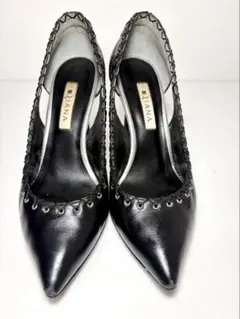 DIANAポインテッドトゥパンプス ブラック レースアップデザイン23.5cm