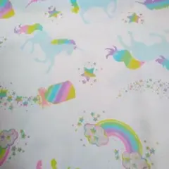 ユニコーンと虹のプリント生地　ホワイト　オックス