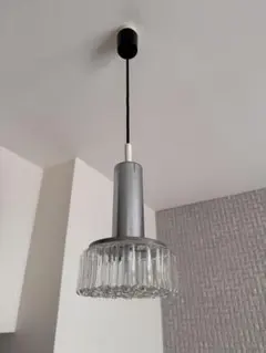 Staff Leuchten社製ガラスペンダントランプ。