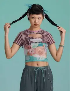 新品　LUV IS TRUE 半袖Tシャツ　グランジ　スタッズ　Y2K ブルー 新品 LUV IS TRUE 半袖Tシャツ グランジ スタッズ Y2K ブルー - メルカリ