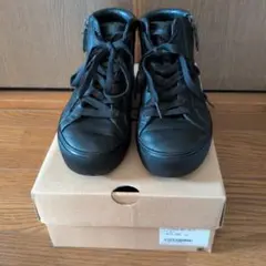 ブラックレザー ハイカットスニーカー